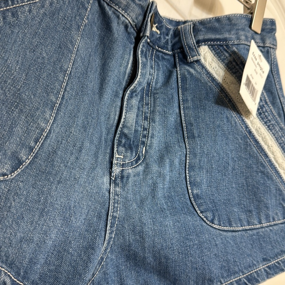 Free people 🌹🌹🌹Blue Denim Women's Shorts - Picture 14 of 14